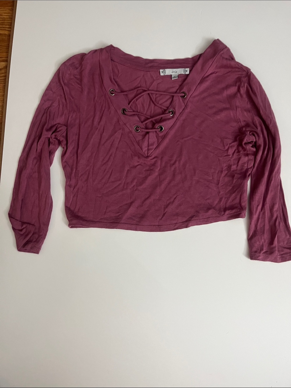 iris Mauve Lace-Up V-Neck Long Sleeve Crop Top